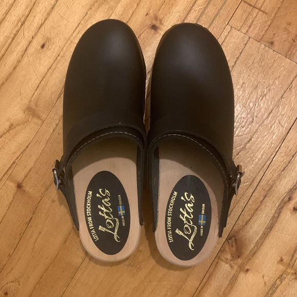 Lotta from Stockholm - Black Leather Tractor-Sole Clogs - size 9.5 US/ 41 EU - Picture 2 of 6